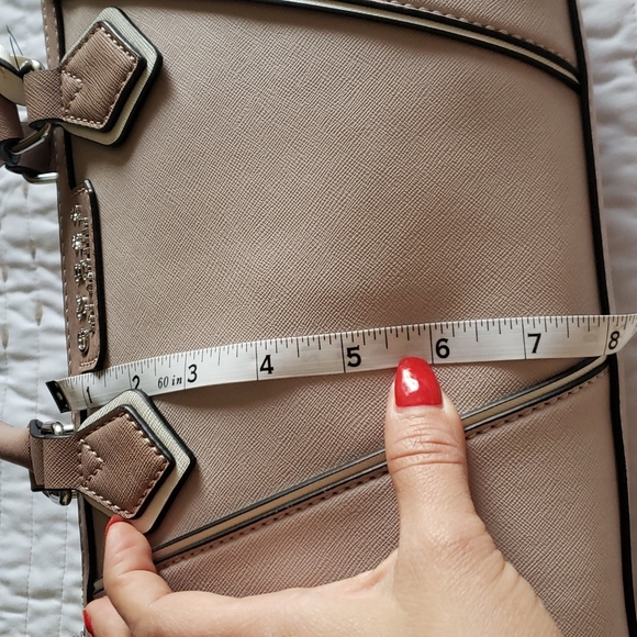 Guess Women Bag, Color Blush Multi, Group: Aviana, Size OS. - Picture 11 of 11